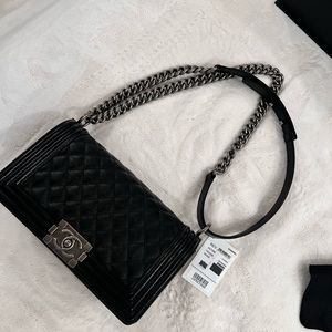 SOLD ON EBAY NWT Chanel boy bag medium full set black 🖤